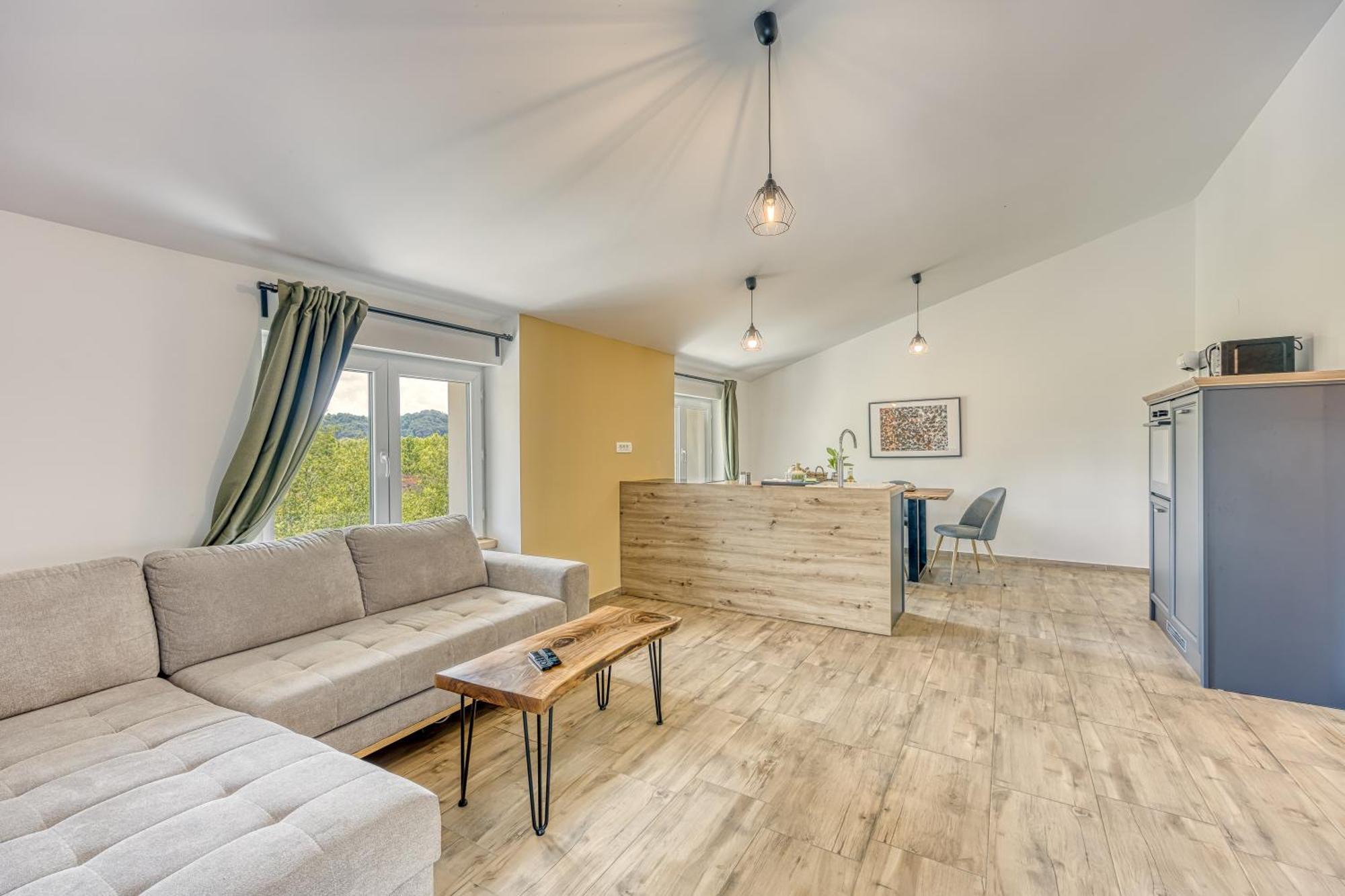 Vila Lisjak - Apartments Podčetrtek Стая снимка