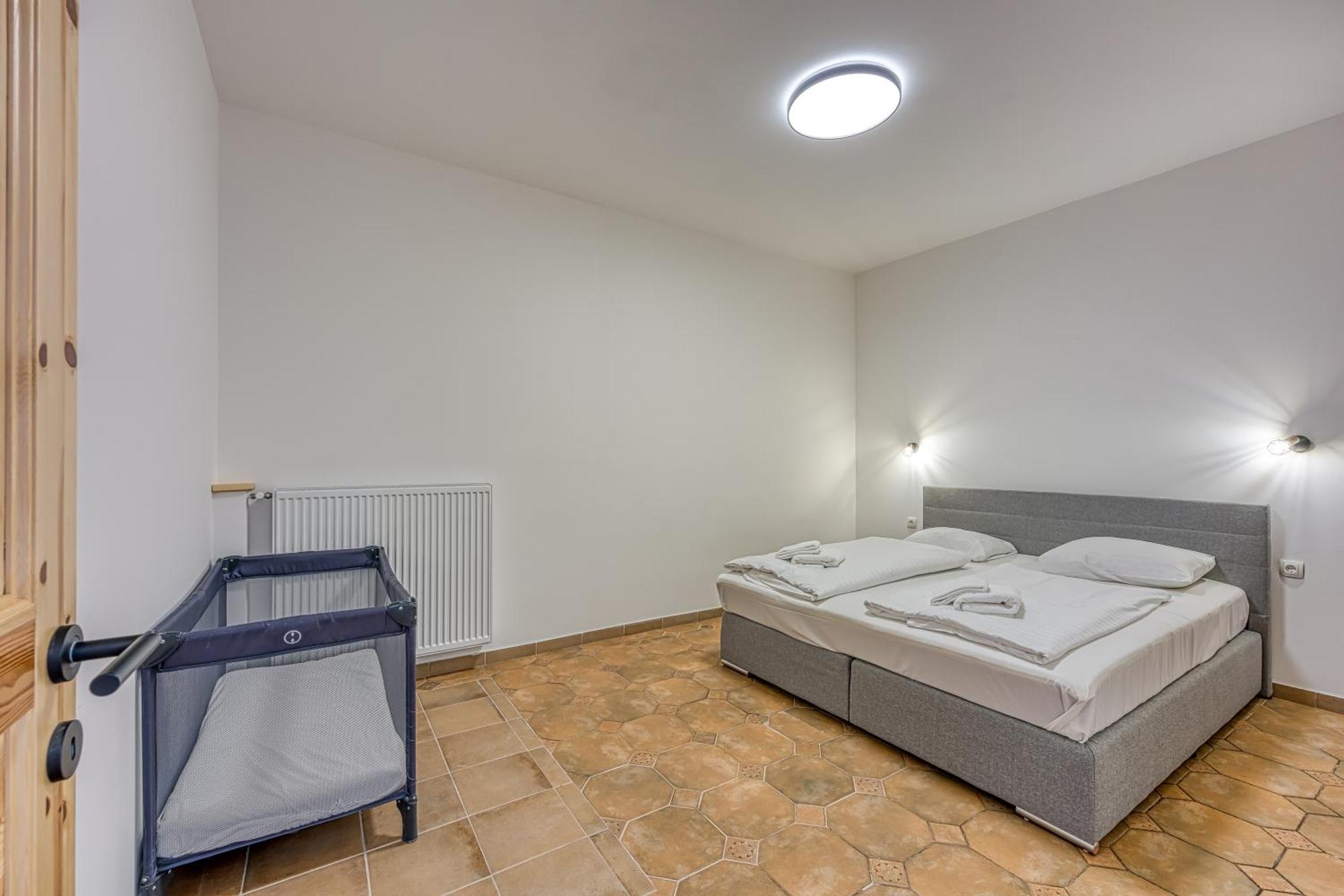 Vila Lisjak - Apartments Podčetrtek Стая снимка
