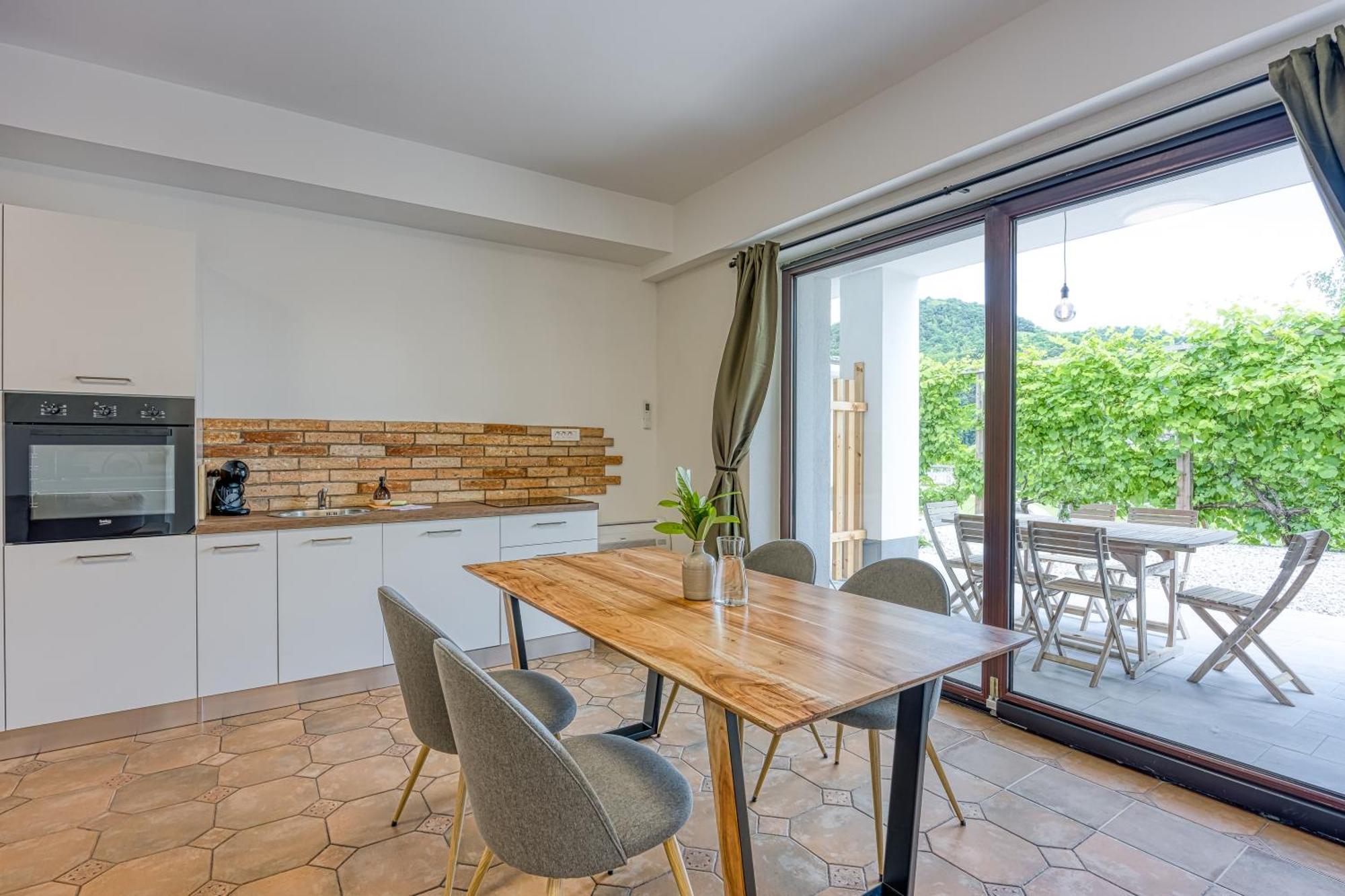 Vila Lisjak - Apartments Podčetrtek Стая снимка